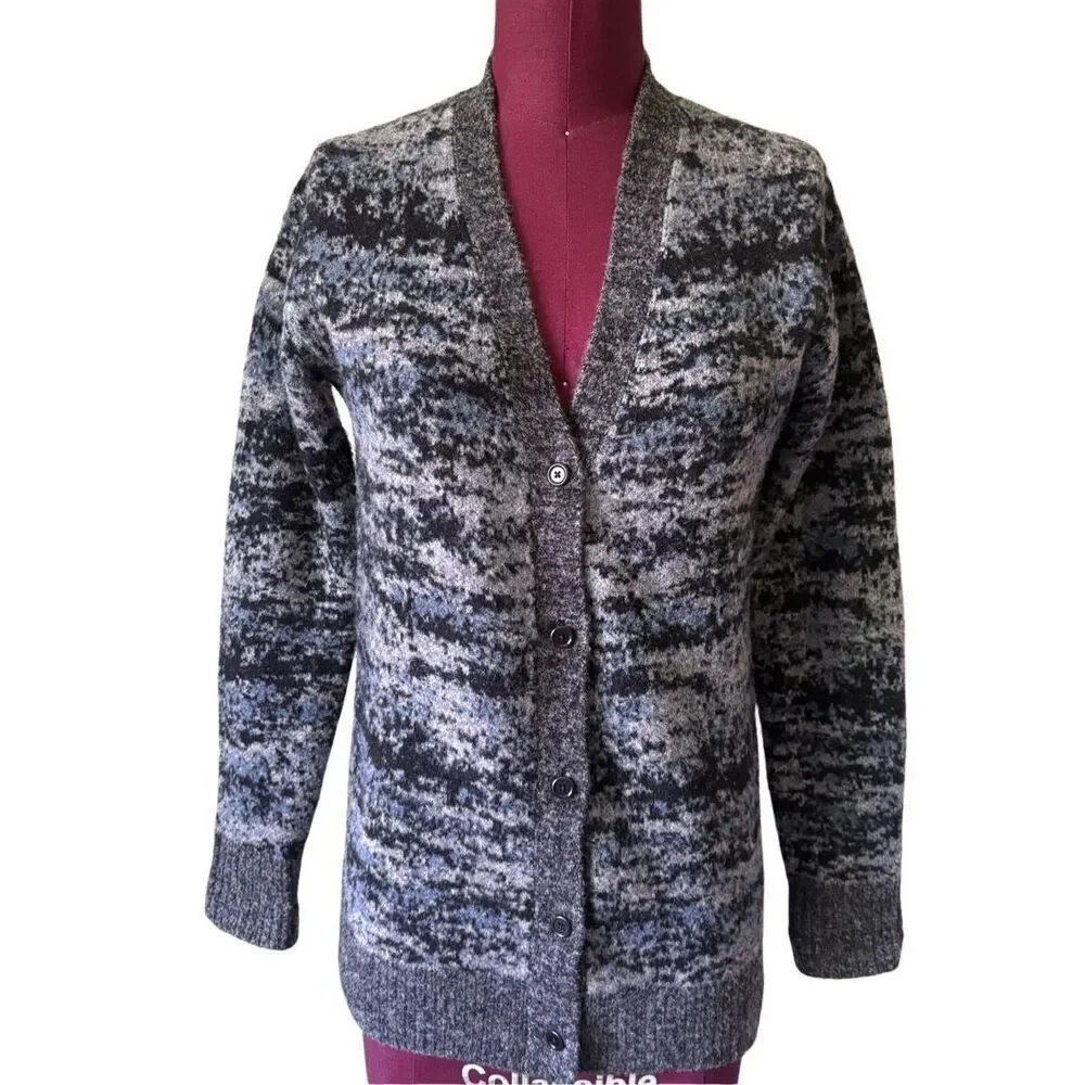 Athleta Cardigan Merino Wool Blend size XXS Fog Camo Cool Button Front Gray Blue